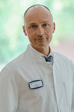 Chefarzt Dr. Med. Christian Hoeckle • Orthopädie des Maria-Hilf-Krankenhauses